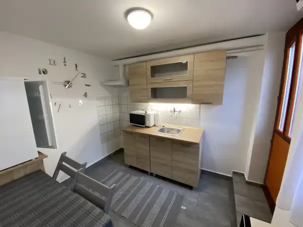 Kiadó ingatlan, Vác 1 szoba 23 m² 130 E Ft/hó
