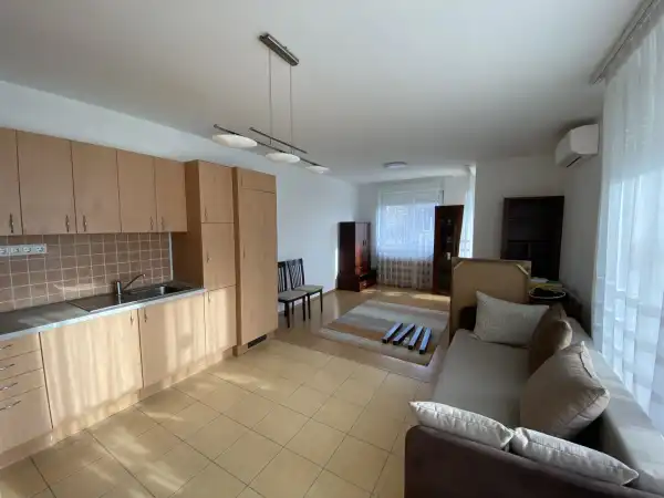 Kiadó ingatlan, Vác 1+1 szoba 51 m² 220 E Ft/hó