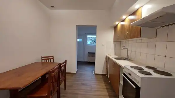 Kiadó ingatlan, Vác 1 szoba 40 m² 180 E Ft/hó