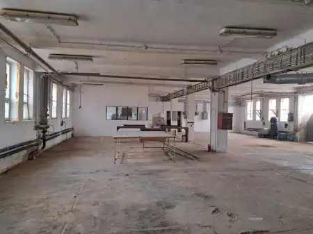 Kiadó ipari ingatlan, Budapest, XVI. kerület 600 m² 804 E Ft/hó