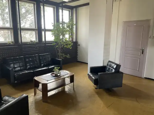Kiadó iroda, Békéscsaba 1 szoba 34 m² 30 E Ft/hó