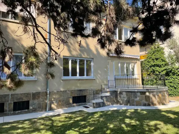Kiadó iroda, Budapest, II. kerület 2+1 szoba 79 m² 584 E Ft/hó