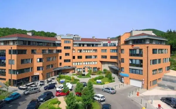 Kiadó iroda, Budapest, II. kerület 20+5 szoba 566 m² 2.69 M Ft/hó + Áfa