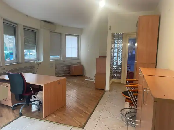Kiadó iroda, Budapest, III. kerület 8 szoba 188 m² 752 E Ft/hó