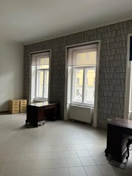 Kiadó iroda, Budapest, IX. kerület 6 szoba 195 m² 750 E Ft/hó
