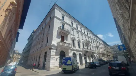 Kiadó iroda, Budapest, V. kerület 5 szoba 168 m² 1.2 M Ft/hó