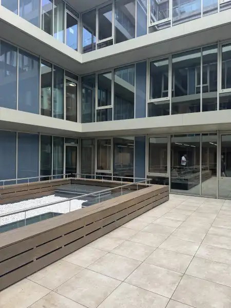 kiadó iroda, Budapest, VI. kerület