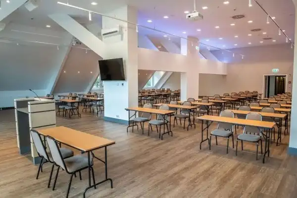 Kiadó iroda, Budapest, XI. kerület 2 szoba 95 m² 519 E Ft/hó