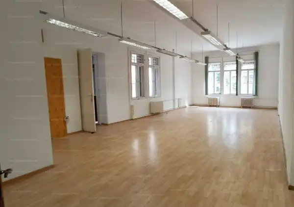 Kiadó iroda, Budapest, XIV. kerület 6 szoba 390 m² 1.24 M Ft/hó + Áfa