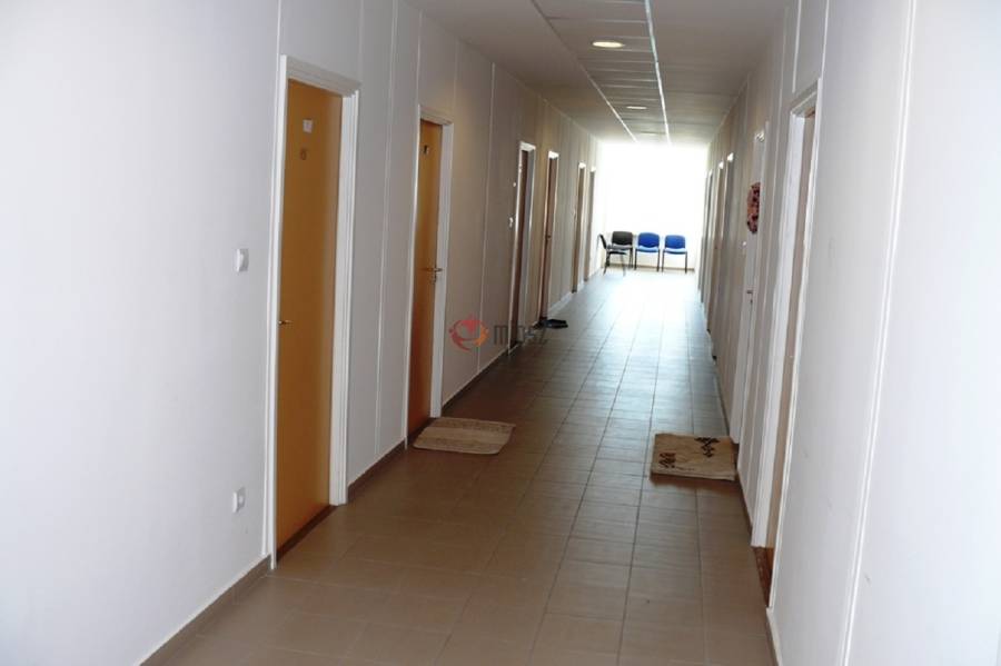 kiadó iroda, Kecskemét
