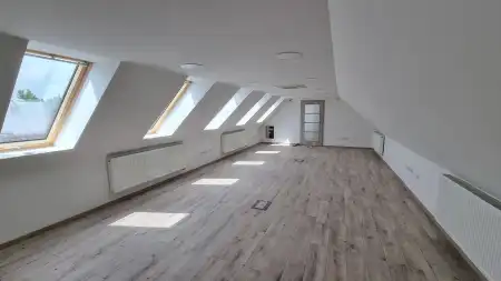 Kiadó iroda, Paks 2 szoba 70 m² 200 E Ft/hó