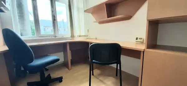 Kiadó iroda, Vác 1 szoba 9 m² 360 E Ft/hó