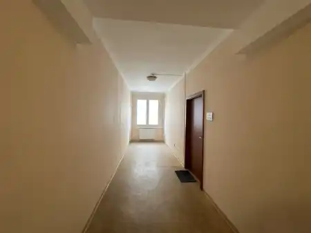 kiadó irodaház, Győr