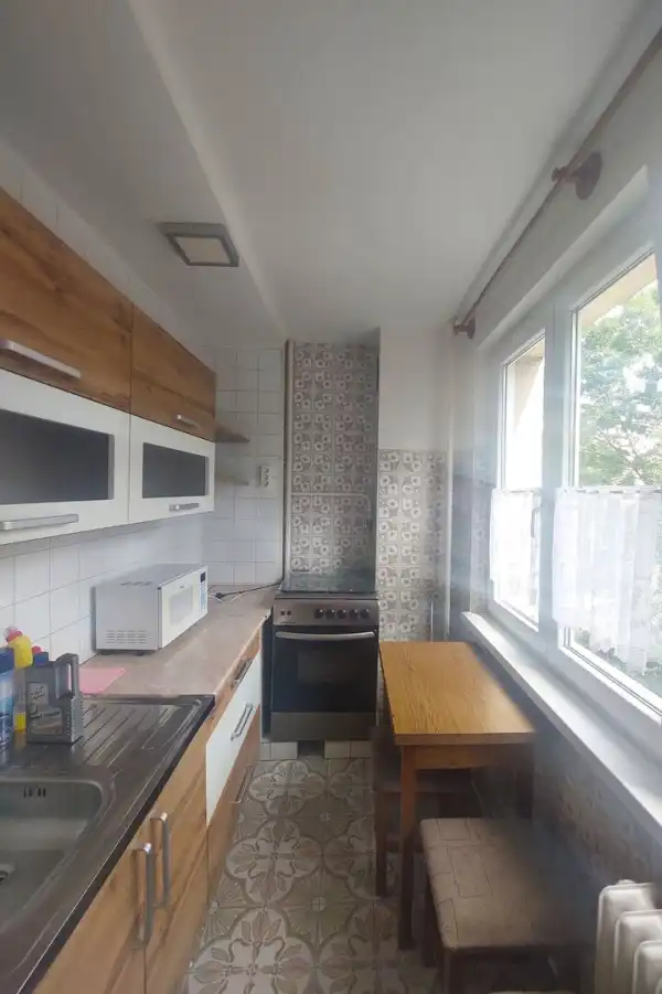 Kiadó panel, Dunaújváros 2 szoba 57 m² 160 E Ft/hó