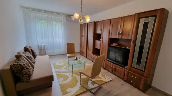 Kiadó panel, Paks 2 szoba 51 m² 170 E Ft/hó