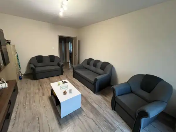 Kiadó panel, Paks 2 szoba 50 m² 200 E Ft/hó