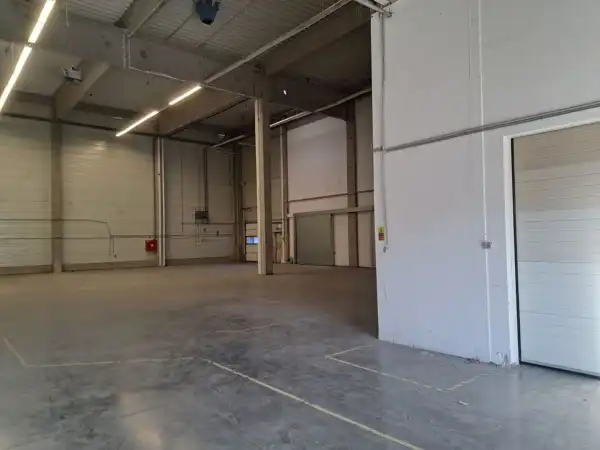 Kiadó raktár, Budapest, III. kerület 900 m² 2.18 M Ft/hó + Áfa