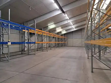 Kiadó raktár, Budapest, XXII. kerület 998 m² 6.75 M Ft/hó