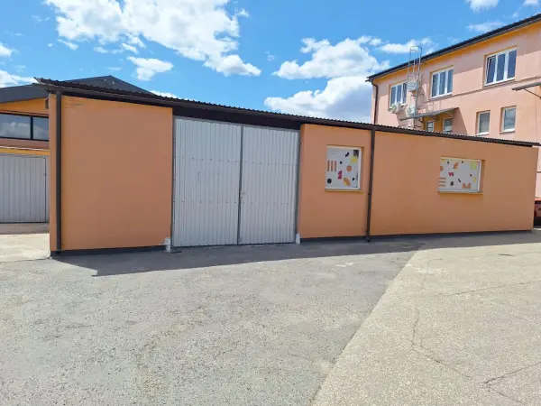 Kiadó raktár, Solymár 2 szoba 160 m² 400 E Ft/hó + Áfa