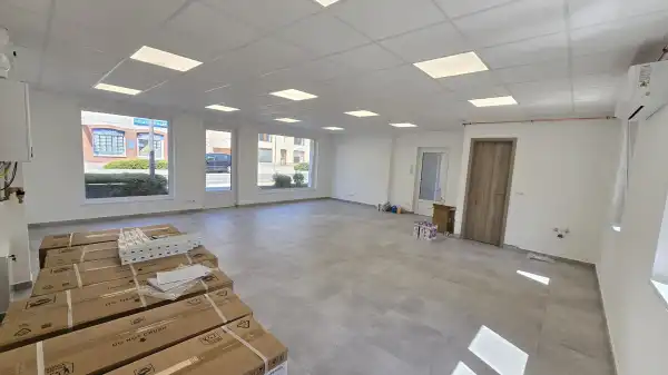 Kiadó új építésű iroda, Paks 1 szoba 61 m² 350 E Ft/hó + Áfa