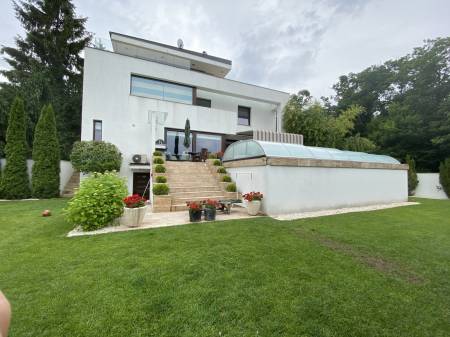 kiadó újépítésű villa, Budapest, II. kerület