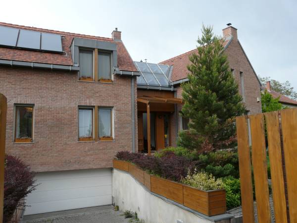 kiadó újszerű családi ház, Budaörs