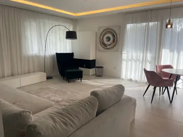 Kiadó újszerű ingatlan, Budapest, III. kerület 2+2 szoba 83 m² 490 E Ft/hó