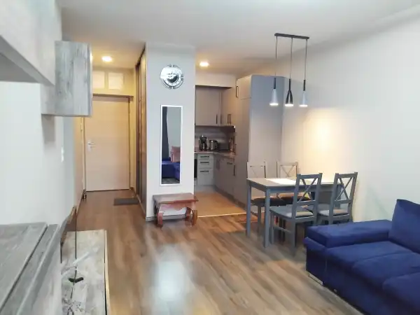 Kiadó újszerű ingatlan, Budapest, VIII. kerület 2 szoba 53 m² 322 E Ft/hó