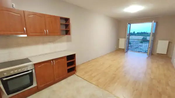 Kiadó újszerű ingatlan, Győr 3 szoba 68 m² 240 E Ft/hó