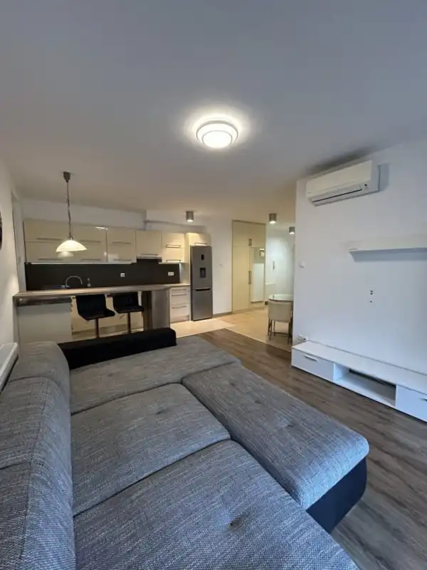 Kiadó újszerű ingatlan, Győr 3 szoba 66 m² 230 E Ft/hó