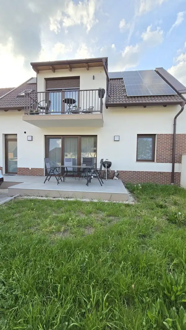 Kiadó újszerű ingatlan, Paks 3 szoba 83 m² 365 E Ft/hó