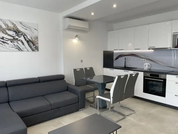 Kiadó újszerű ingatlan, Pécs 2 szoba 46 m² 250 E Ft/hó
