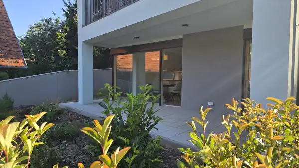 Kiadó újszerű ingatlan, Pécs 1+1 szoba 79 m² 270 E Ft/hó