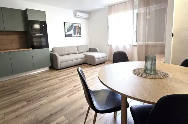 Kiadó újszerű ingatlan, Pécs 1+2 szoba 60 m² 270 E Ft/hó