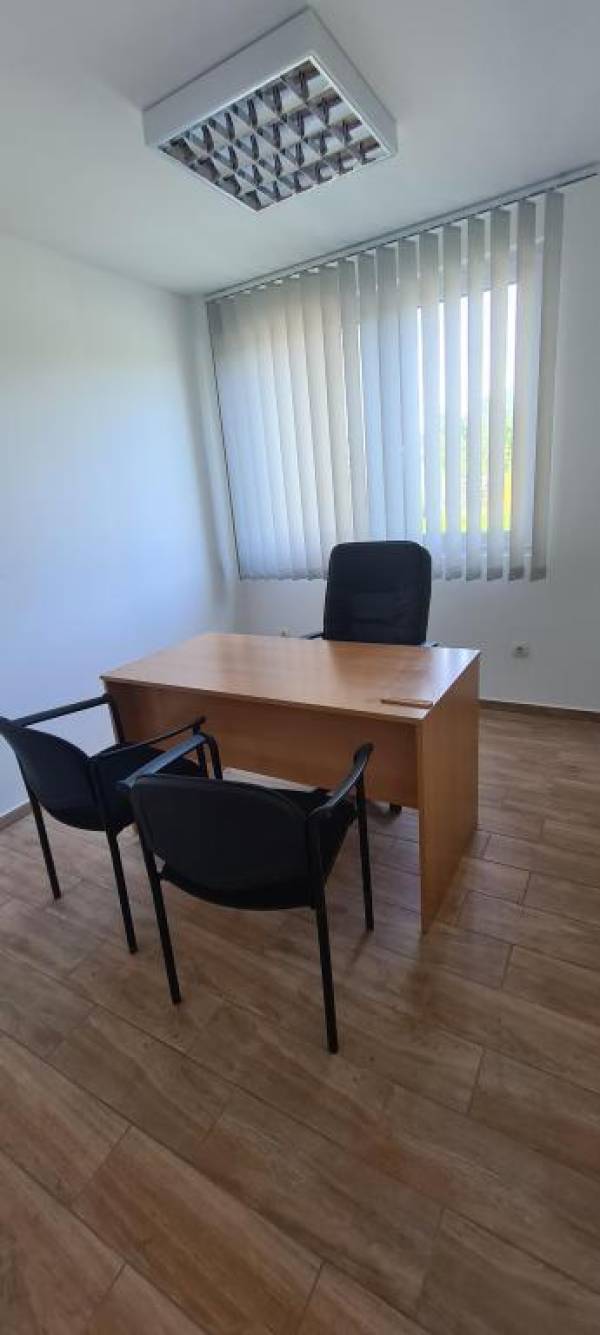 kiadó újszerű ipari ingatlan, Tata