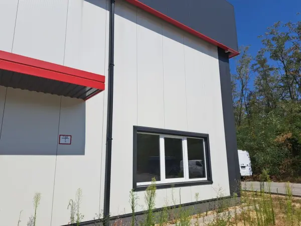 Kiadó újszerű ipari ingatlan, Vecsés 375 m² 750 E Ft/hó + Áfa
