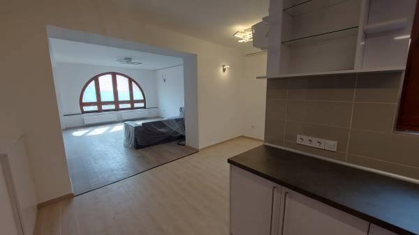 kiadó újszerű iroda, Budapest, VI. kerület