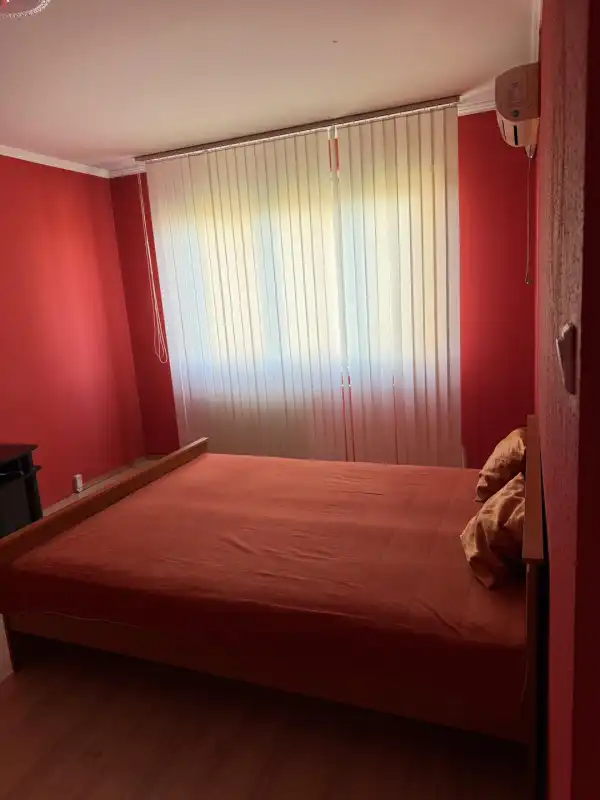Kiadó újszerű panel, Dunaújváros 1 szoba 35 m² 115 E Ft/hó