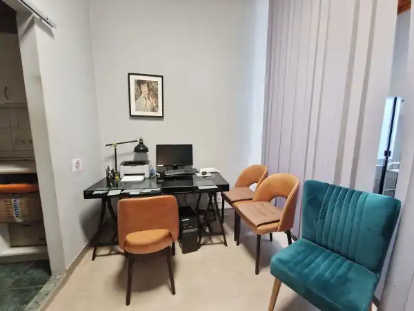 Kiadó üzlet, Budapest, V. kerület 5 szoba 129 m² 1.5 M Ft/hó