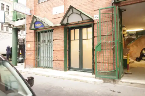 Kiadó üzlet, Budapest, VII. kerület 11 m² 70 E Ft/hó