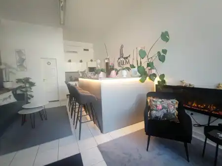 Kiadó üzlet, Gödöllő 4 szoba 100 m² 350 E Ft/hó