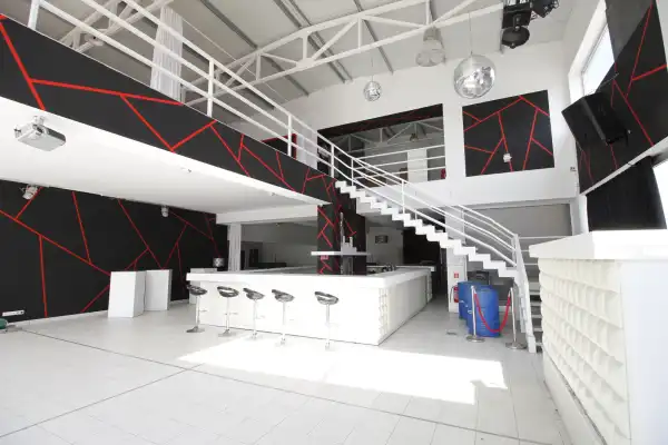Kiadó üzlet, Sopron 400 m² 1.00 M Ft/hó