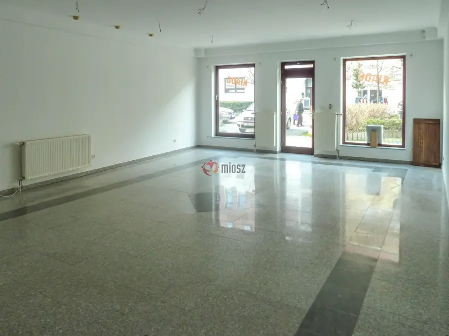 kiadó üzlet, Sopron