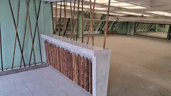 Kiadó üzlethelyiség utcai bejáratos, Nyíregyháza 333 m² 533 E Ft/hó + Áfa