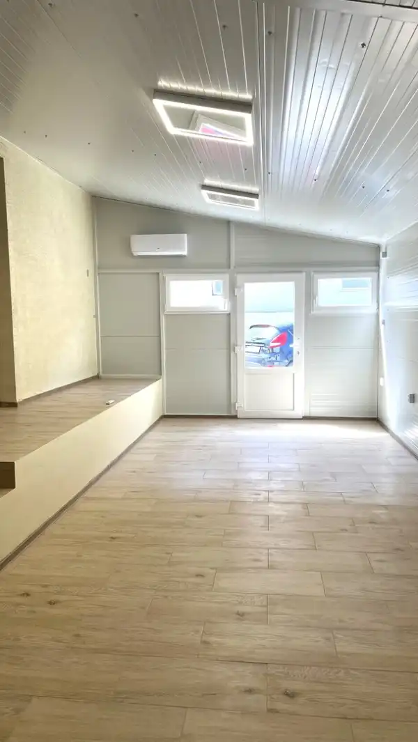 Kiadó üzlethelyiség üzletházban, Dabas 47 m² 120 E Ft/hó